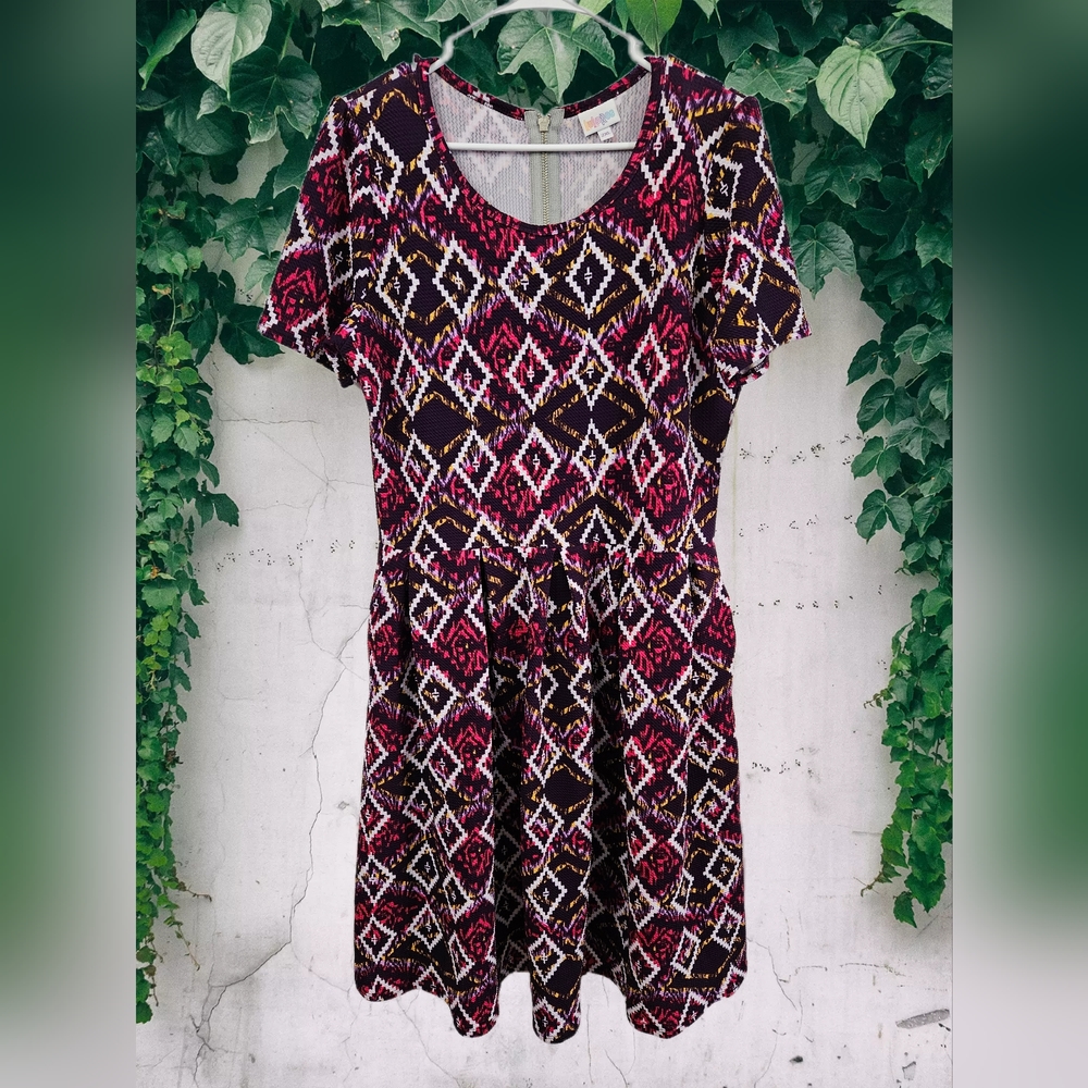 LAST CALL Brand new Lularoe Amelia size 2XL